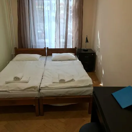 בית הארחה Liberty House